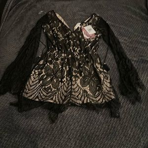 NWT Love Fire Flapper Lace Romper in Size XS